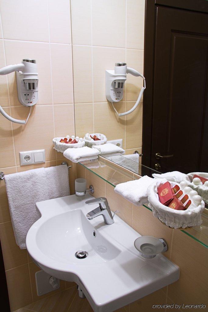 Park-hotel Kidev Готель Чубинське